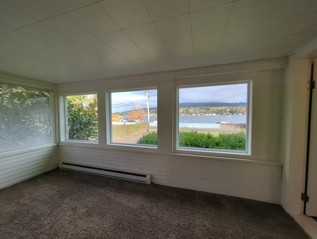 Building Photo - Spacious 3-Bedroom Home for Rent!