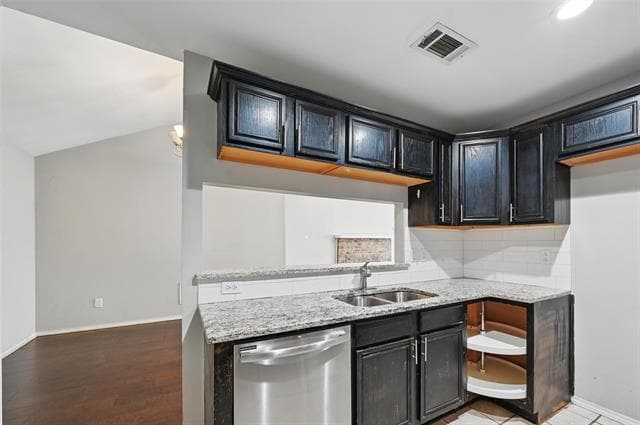 Building Photo - 701 Via Miramonte
