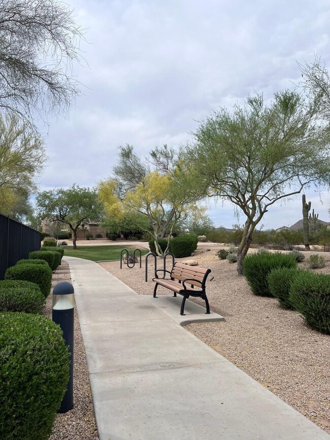 Building Photo - 2367 W Jake Haven