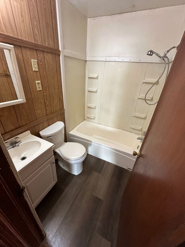 Building Photo - St. James Location