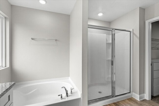 Building Photo - 18401 Elkwood Dr