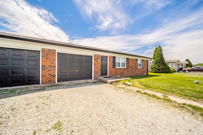 Building Photo - 6461 W 300 S