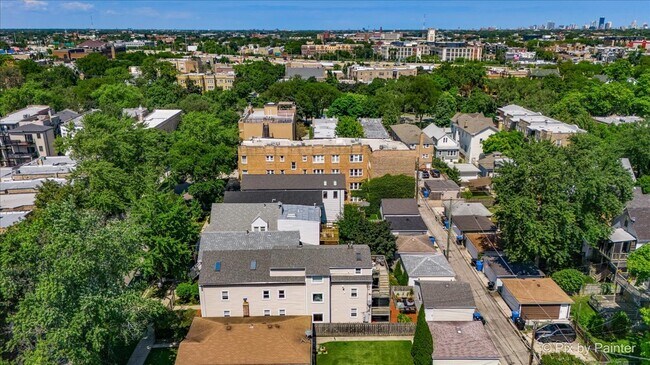 Building Photo - 2515 N Talman Ave