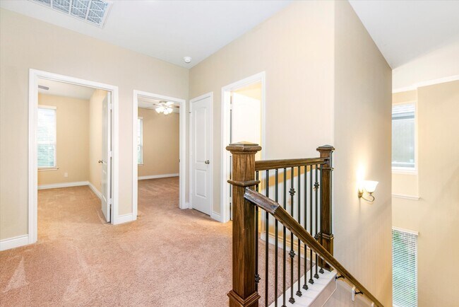 Building Photo - 51 Daffodil Meadow Pl