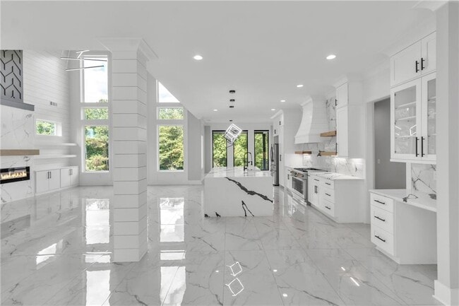 Building Photo - 3671 Hamilton Mill Rd