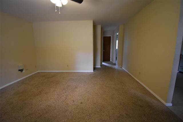 Building Photo - 606 N Main St