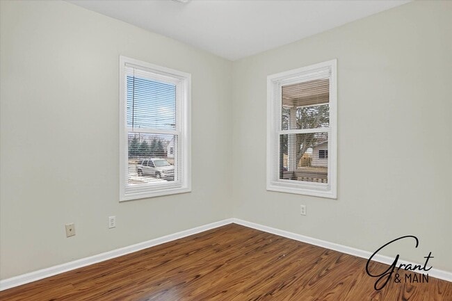 Building Photo - 3 bedroom ranch $1175