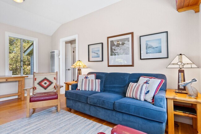 Building Photo - Oceanfront Paradise - 1BR/1BA w/ Additional Sleeping areas  Monthly Rental in Santa Cruz!  Fully ...