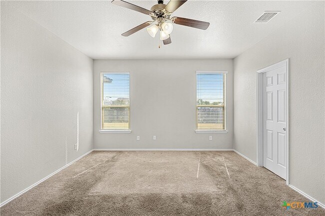 Building Photo - 1602 Gigante Dr