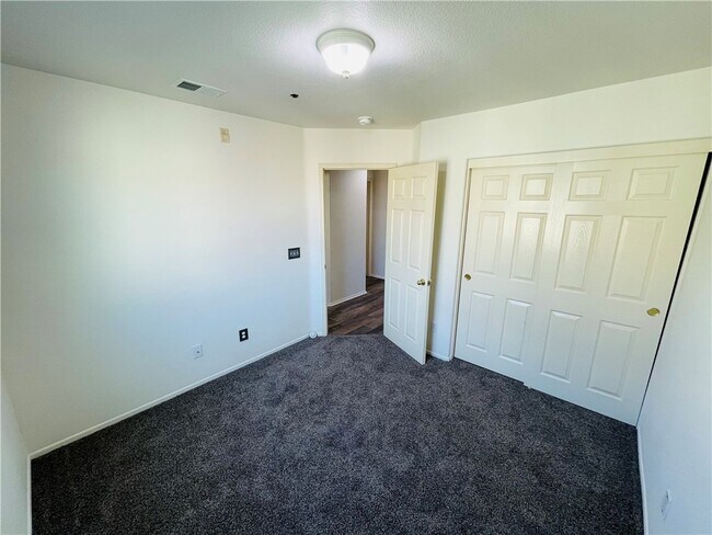 Building Photo - 33590 Willow Haven Ln