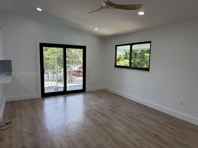 Building Photo - 39 Gumbo Limbo Ave