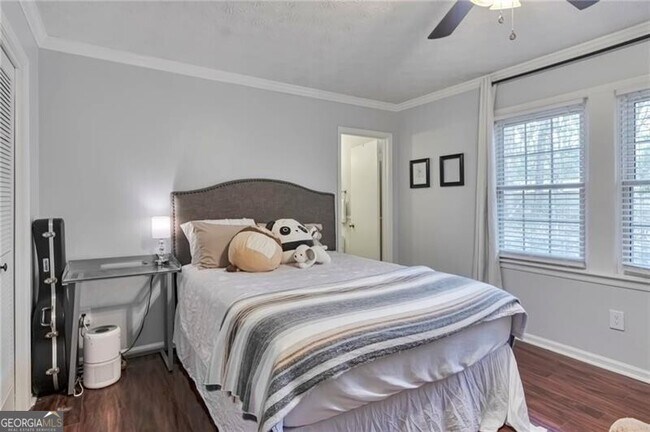 Building Photo - 8 Arpege Way NW