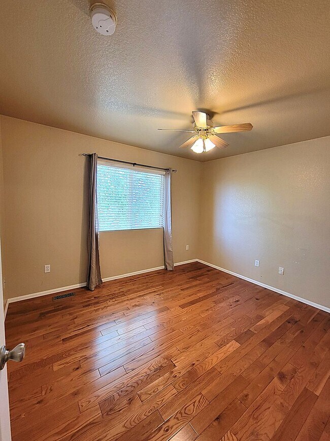 Building Photo - 1229 Silverqueen Rd