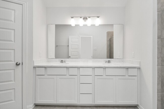 Building Photo - 1534 Revolution Way