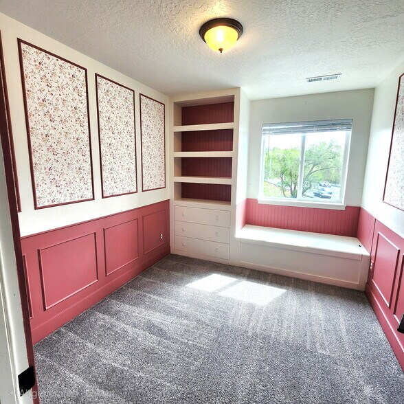 Building Photo - 1277 E 1620 S