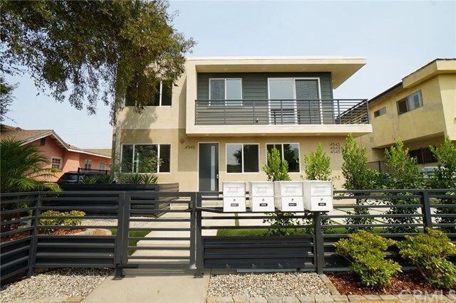 Building Photo - 4543 Saturn St
