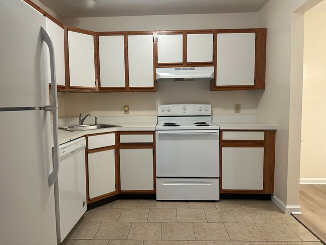 Building Photo - 114 Timberlake Terrace