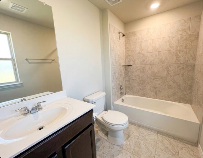 Building Photo - AVAILABLE JUNE 3RD ; APPLY ON OUR WEBSITE TODAY!!