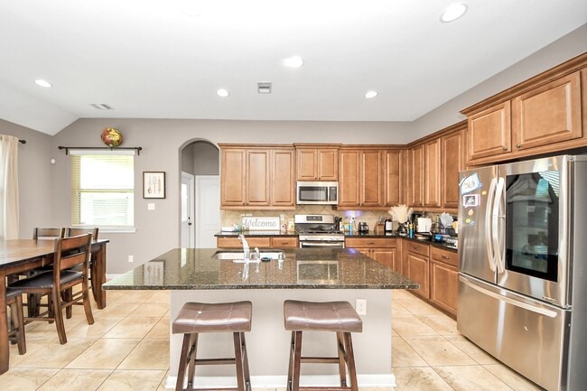 Building Photo - 6810 Hunters Trace Ln
