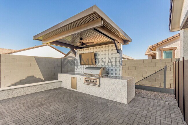Building Photo - 22956 E Arroyo Verde Dr