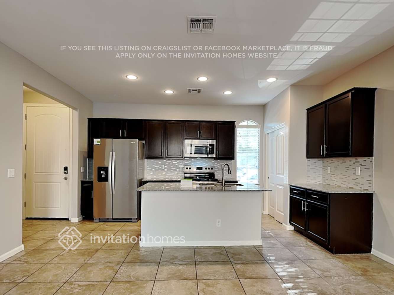 Building Photo - 1403 S Moccasin Trail