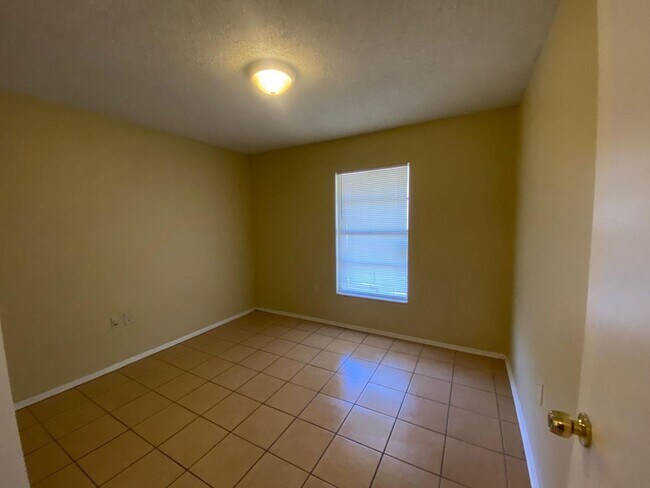 Building Photo - 4713 Almond Willow Dr