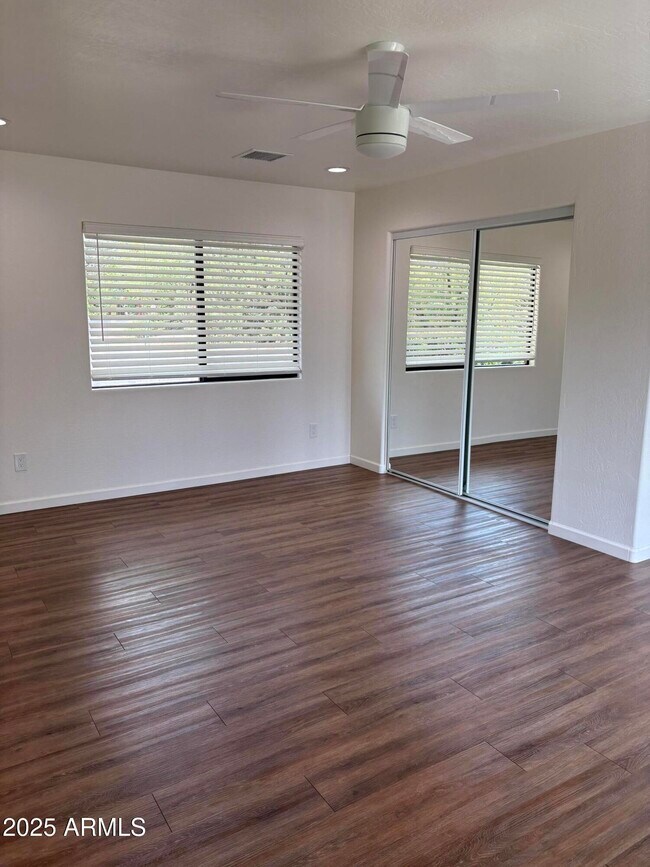 Building Photo - 180 Andante Dr