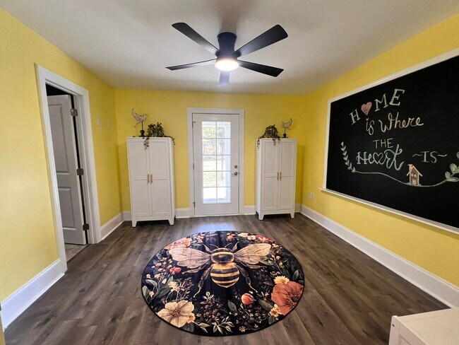 Building Photo - 25868 Walker South Rd