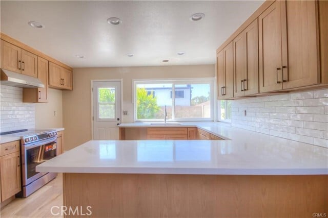 Building Photo - 18534 Laurelbrook Cir