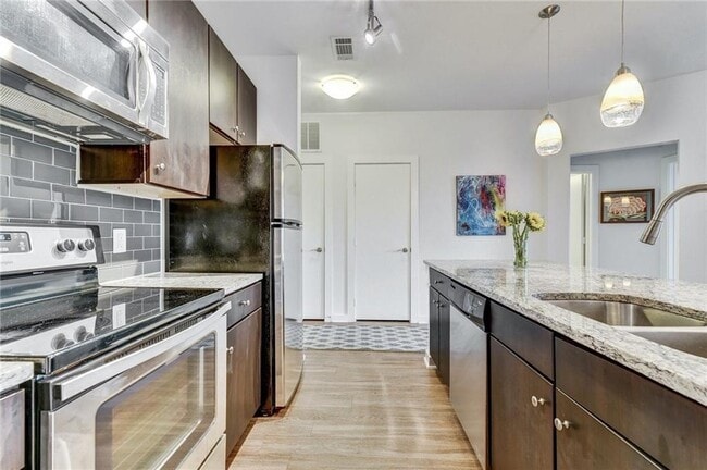 Building Photo - 1900 Barton Springs Rd