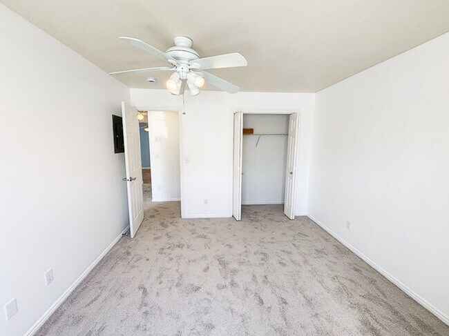Building Photo - 2 BR/1BA | Newly Renovated Condo | In Orem!