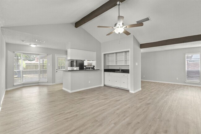 Building Photo - 16310 Cavendish Dr