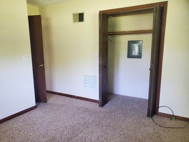 Building Photo - 2541 58th St