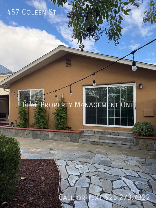 Building Photo - 457 Coleen St