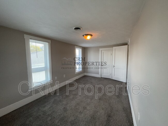 Building Photo - 409 W Morgan St