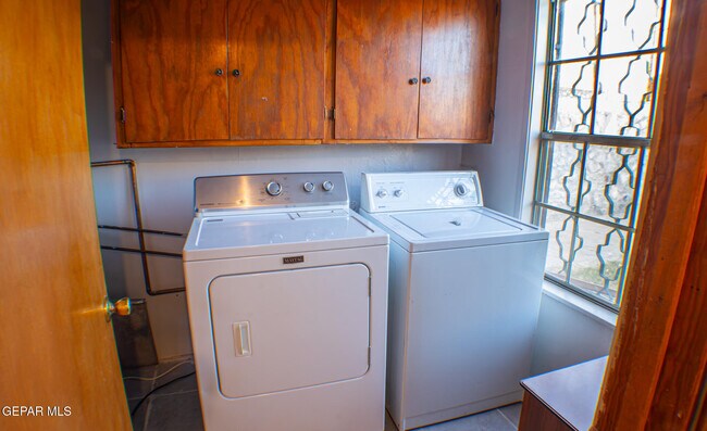 Building Photo - 3723 Memphis Ave