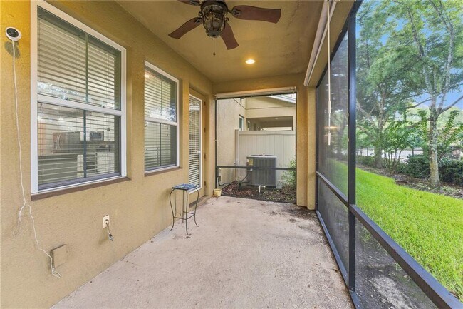 Building Photo - 17013 Vilesta Dr