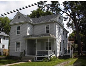 Building Photo - 230 North St