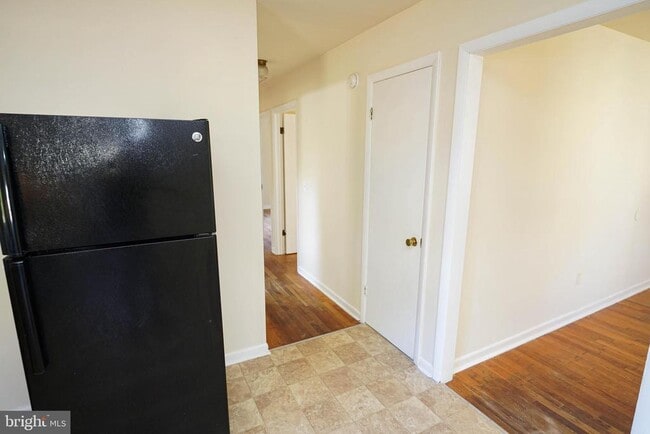 Building Photo - 5629 Rip Wil Dr