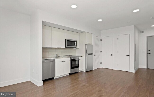 Building Photo - 2415 37th St NW