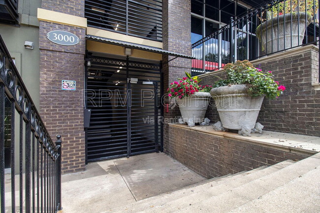 Building Photo - 5300 Peachtree Rd