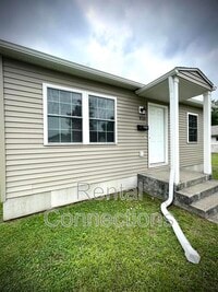 Building Photo - 810 S Bentley St