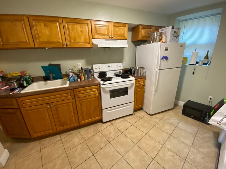 Building Photo - 895 Huntington Ave