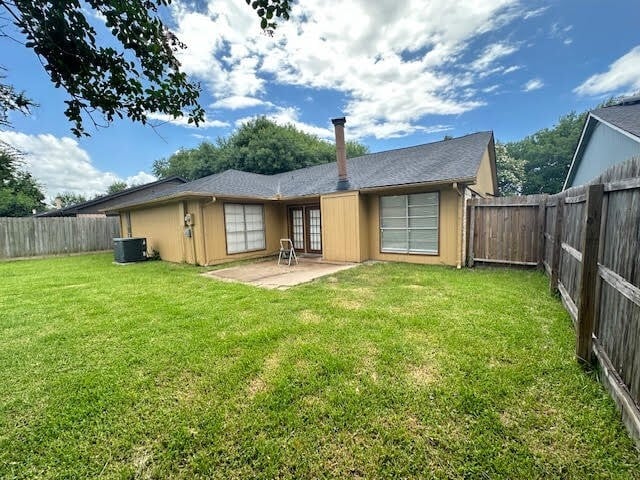 Building Photo - 3315 Honey Creek Dr
