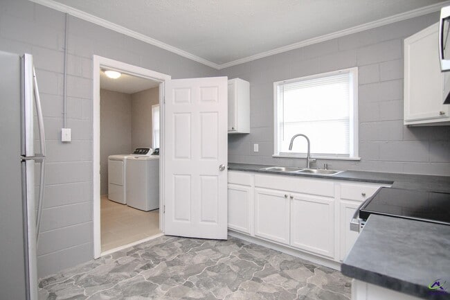 Building Photo - 0 S 3rd St