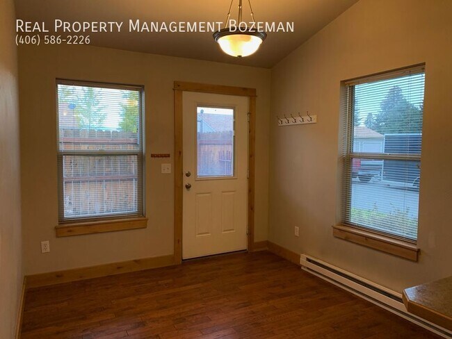 Building Photo - 170 Talon Way
