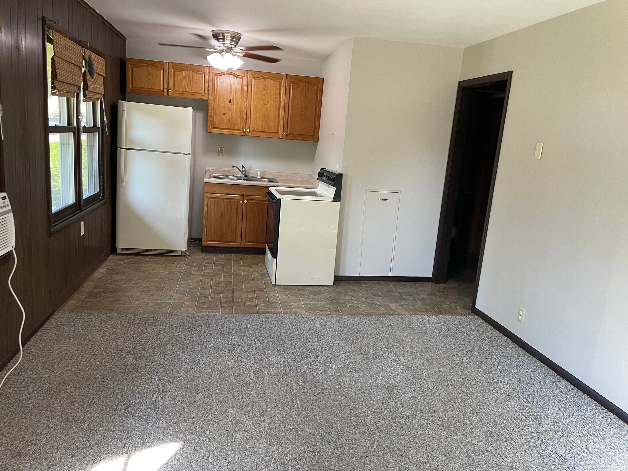 Kitchen - W7698 Koshkonong Lake Rd