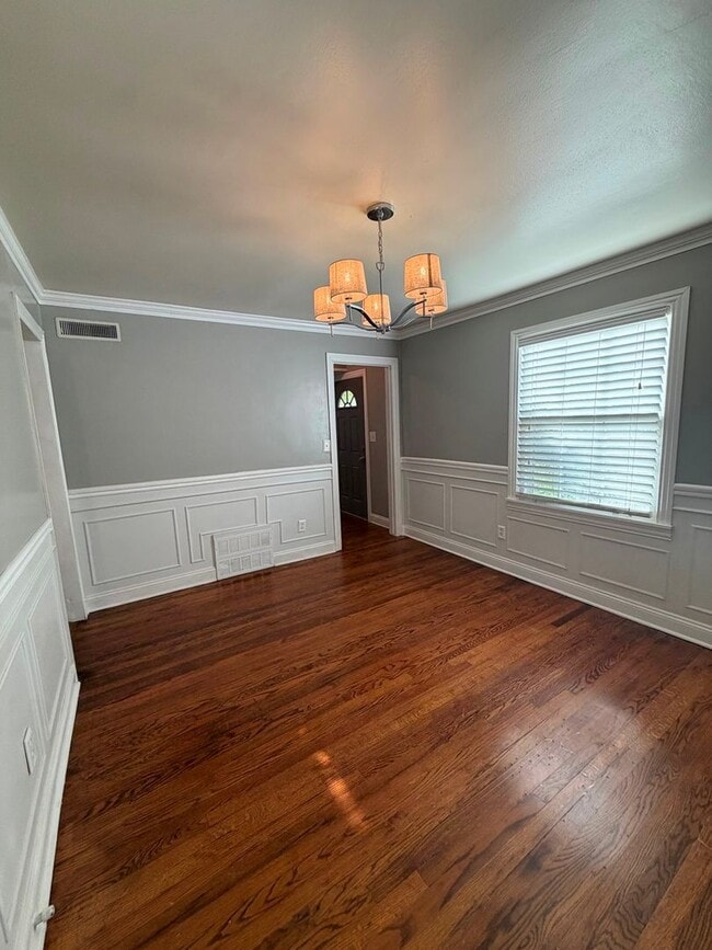 Building Photo - Renovated 2 Story, Large Lot, 3 Bedrooms and 2 1/2 bathrooms