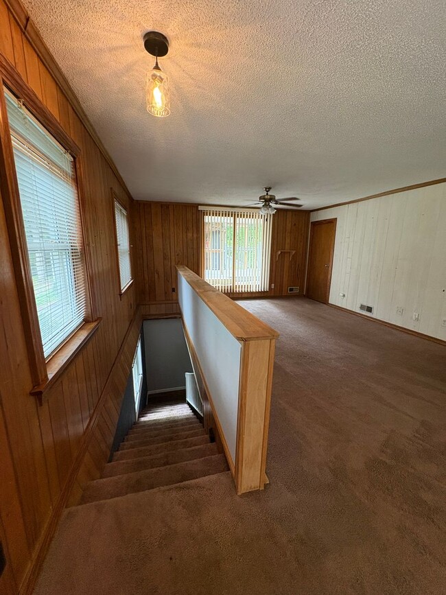 Building Photo - 3 bedroom 3 bath in Spartanburg!!