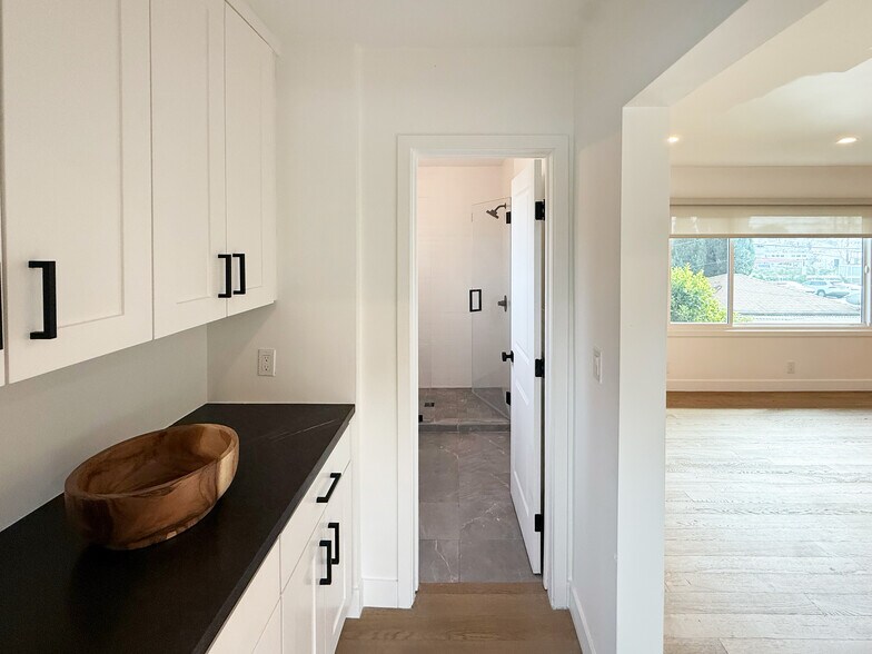 Building Photo - 1756 Franklin St